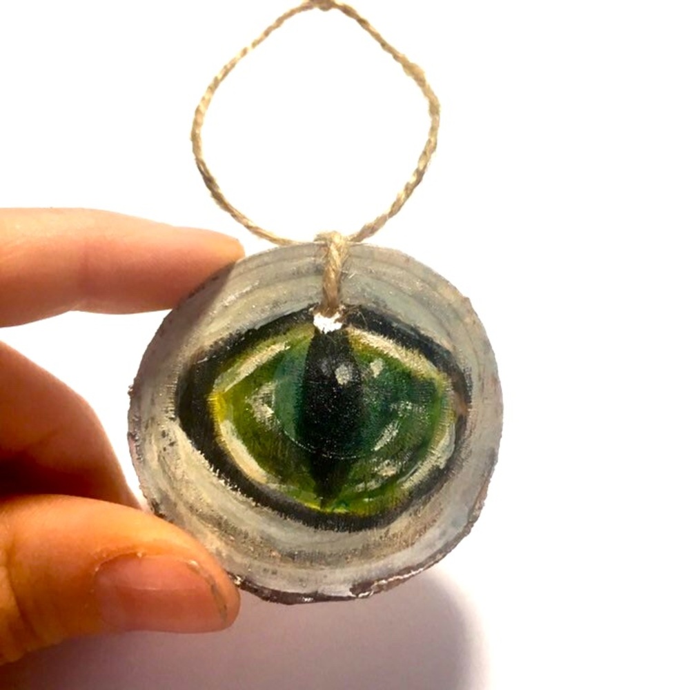 Green cat eye small wooden ornament hand painted round wood slice decor